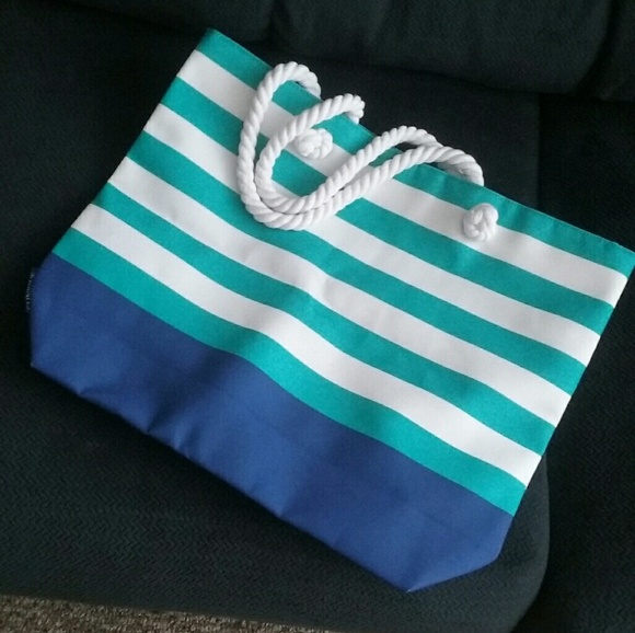 Clinique bag - Picture 1 of 2